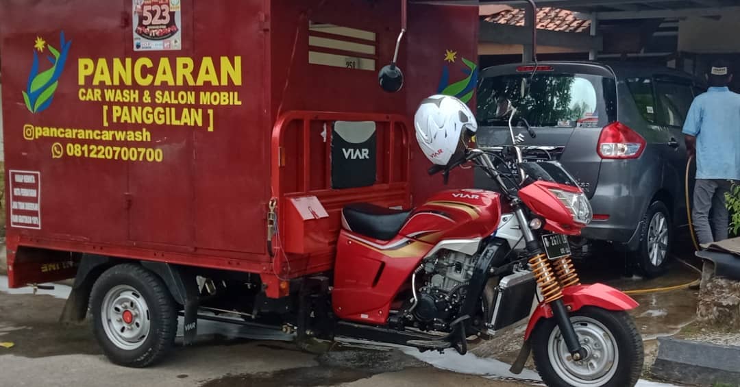 Cuci Mobil Bersih, Hati Tenang di Cilacap